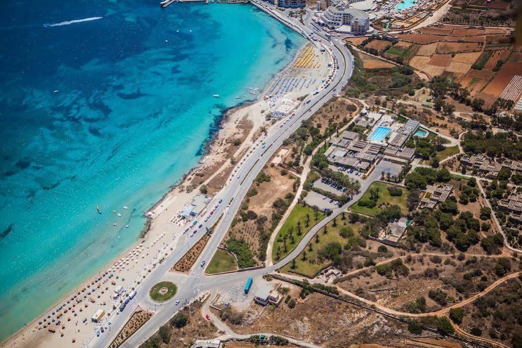 Mellieha Holiday Centre Екстериор снимка