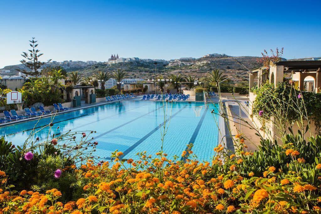 Mellieha Holiday Centre Екстериор снимка
