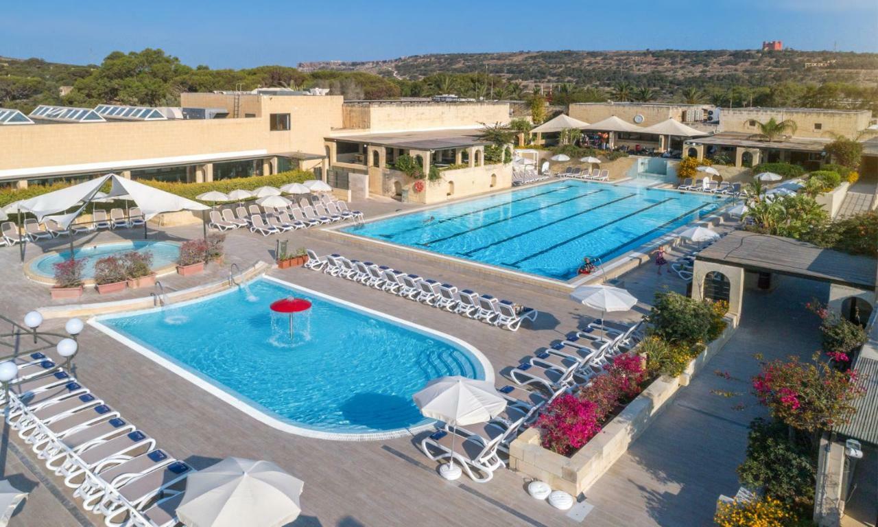 Mellieha Holiday Centre Екстериор снимка