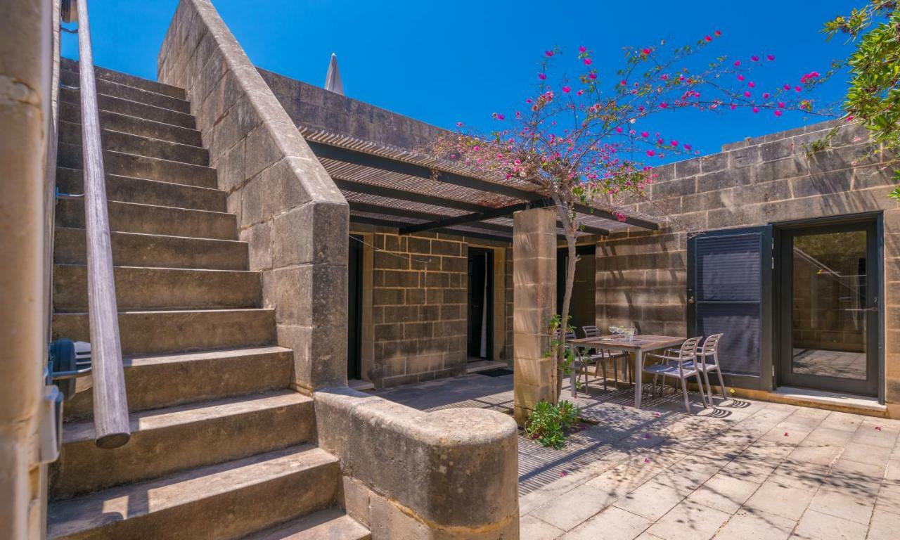 Mellieha Holiday Centre Екстериор снимка