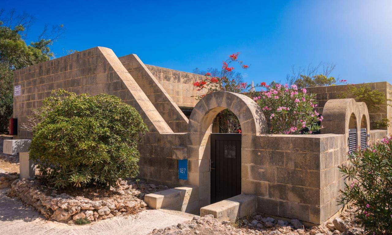 Mellieha Holiday Centre Екстериор снимка