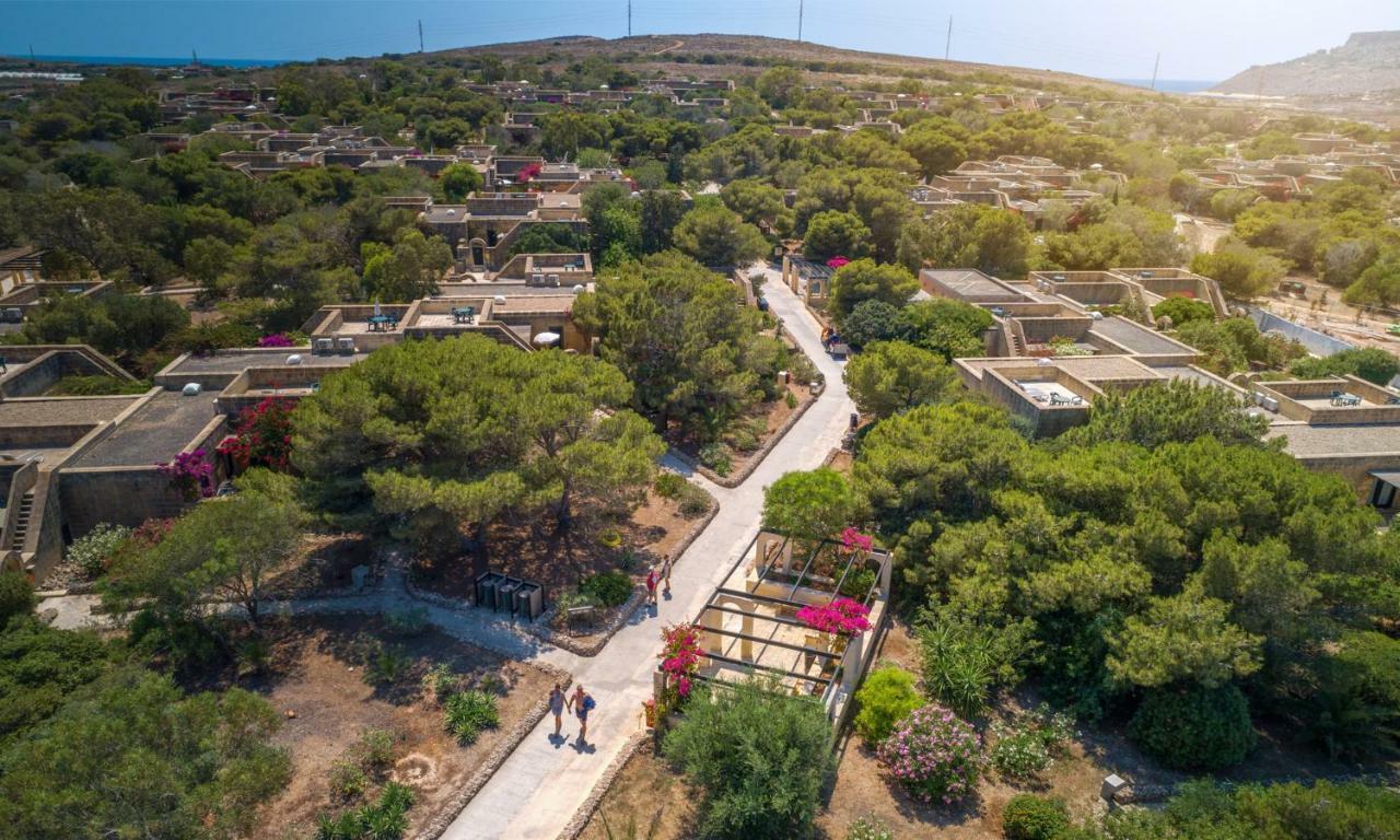 Mellieha Holiday Centre Екстериор снимка
