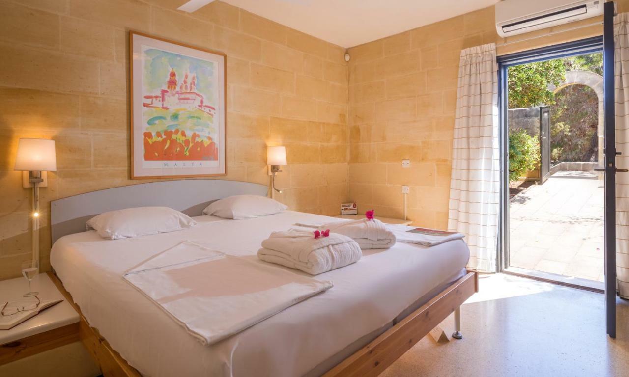 Mellieha Holiday Centre Екстериор снимка